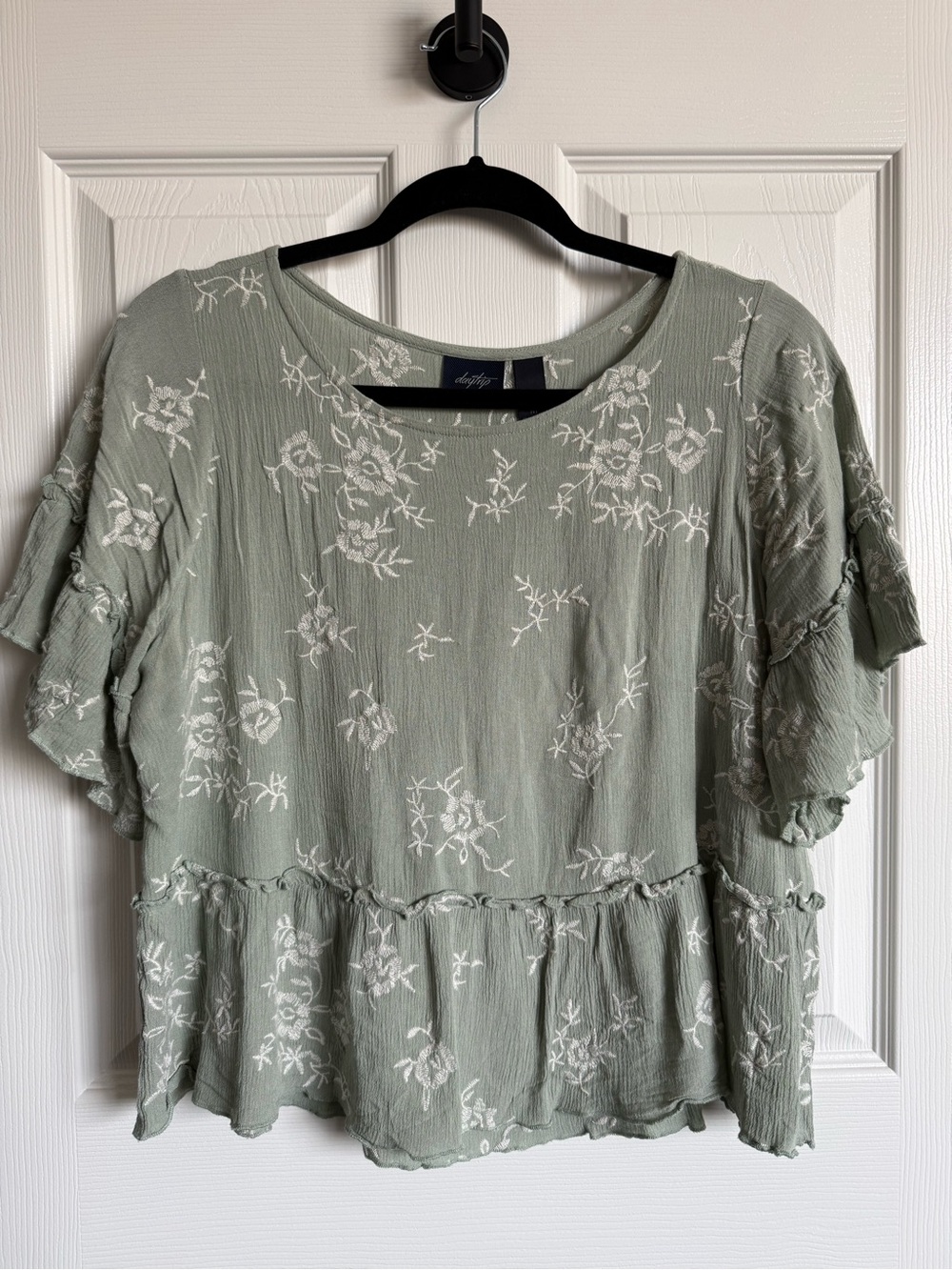 DAYTRIP GREEN & WHITE FLORAL BLOUSE